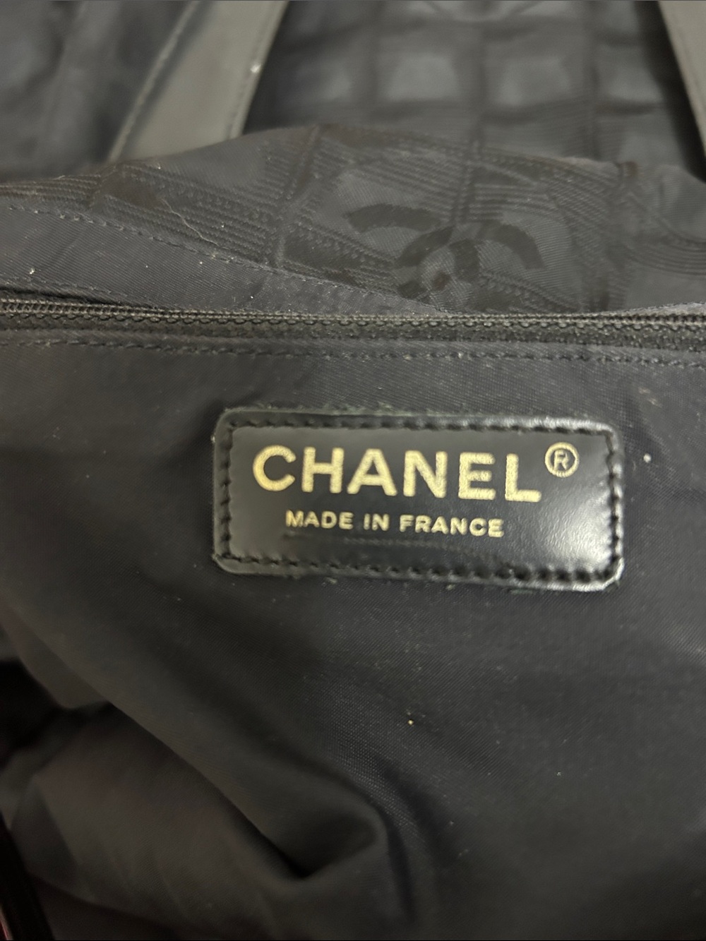 Authentic Chanel Travel Ligne tote in Black - Picture 6 of 6